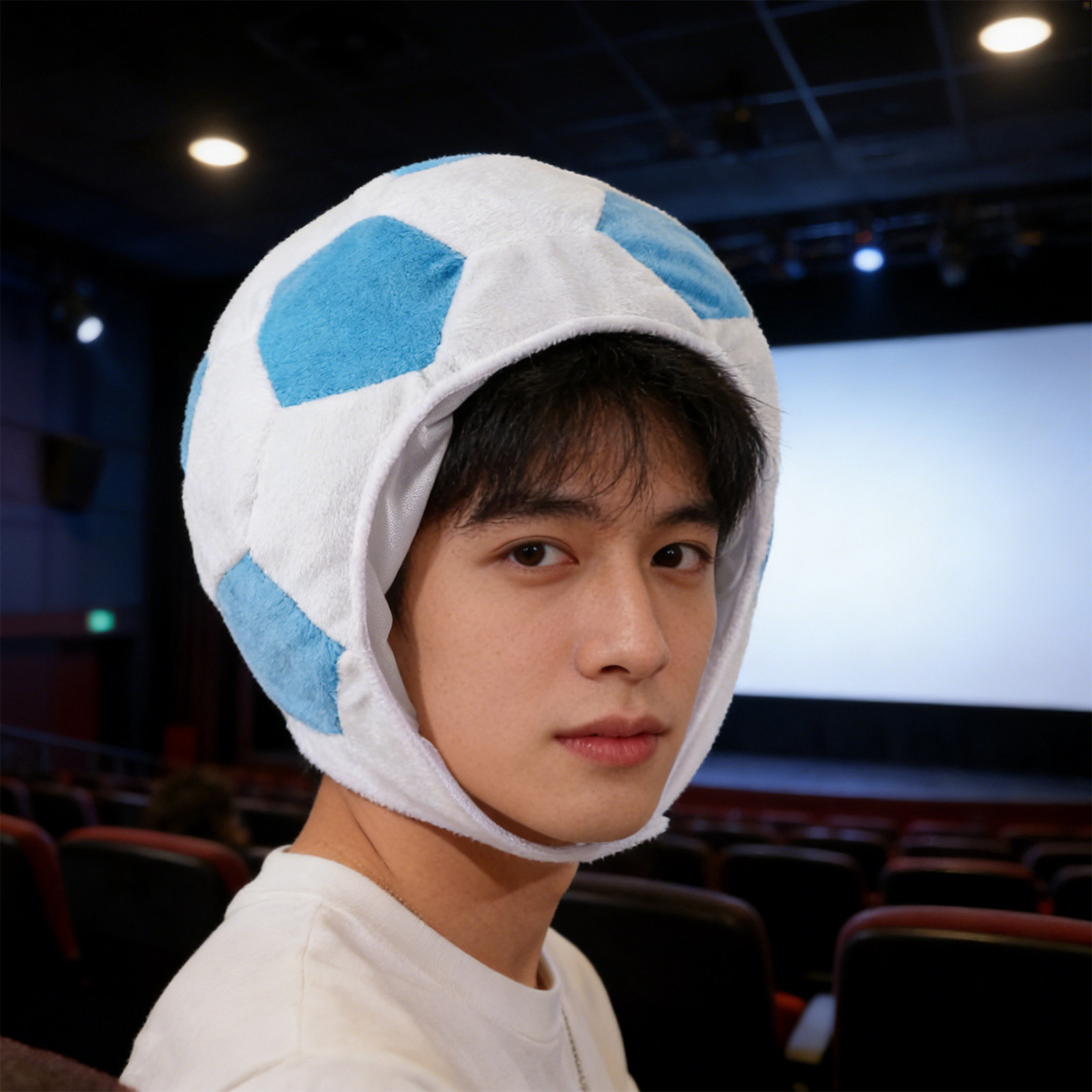 Blue Football Warm Hat Soccer  - Party Games Competition recension och pris